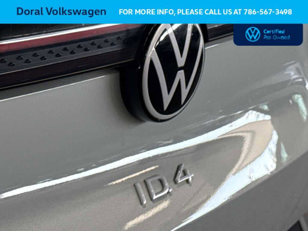 Used 2023 Volkswagen ID.4 Pro image 10