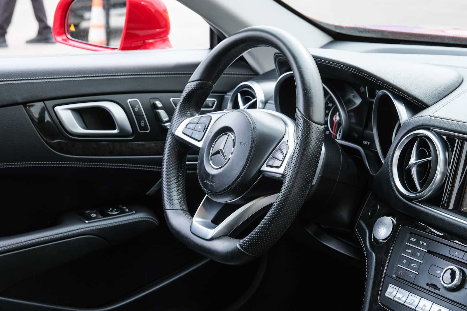 Used 2017 Mercedes-Benz SL 450 image 21