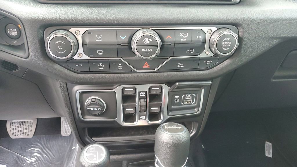 New 2026 Jeep Gladiator Sport image 25