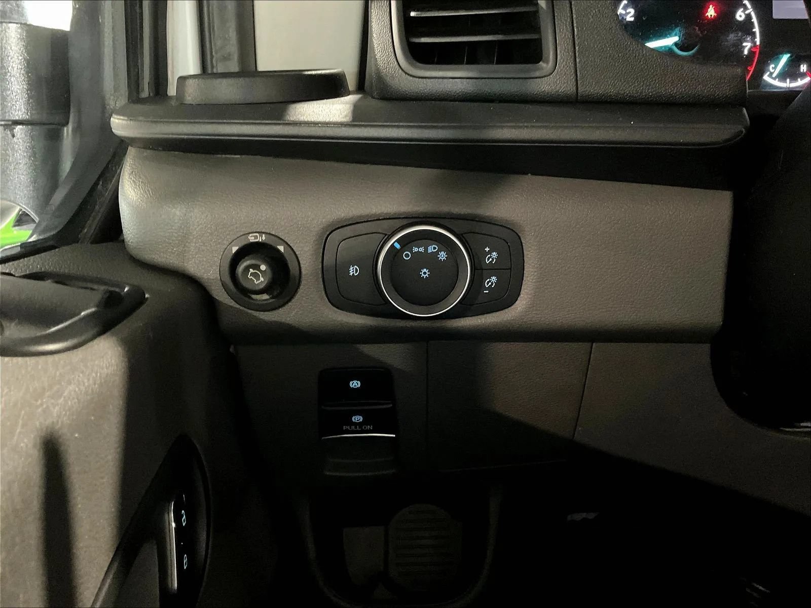 Used 2023 Ford Transit 350 XLT RWD image 25