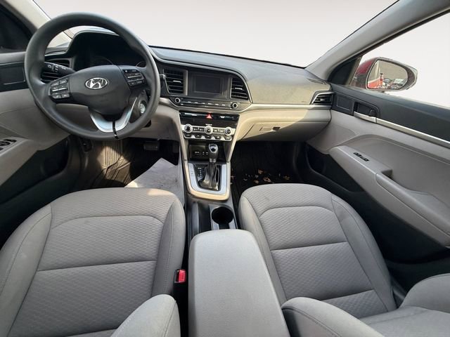 Used 2020 Hyundai Elantra SE w/ Cargo Package (C1) FWD image 11
