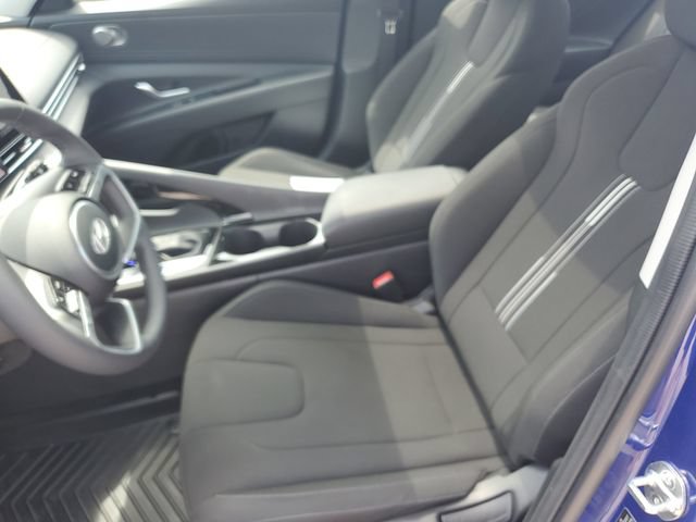 Used 2024 Hyundai Elantra SEL w/ Convenience Package FWD image 15