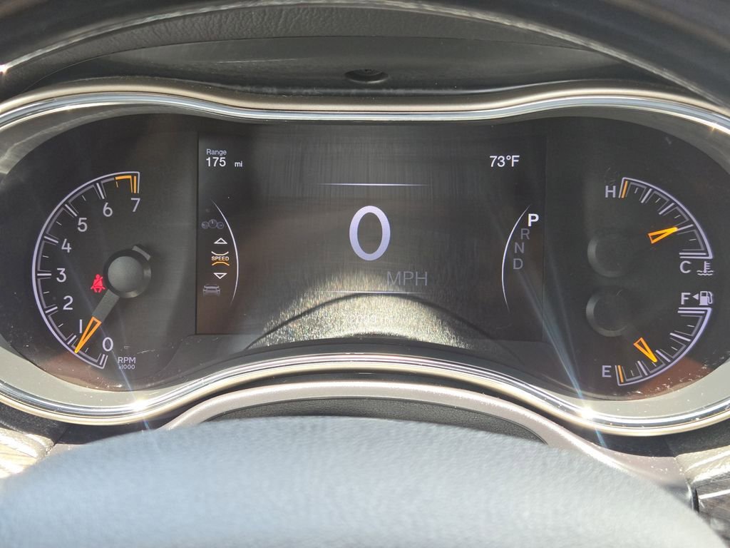 Used 2017 Jeep Grand Cherokee Overland AWD/4WD image 18