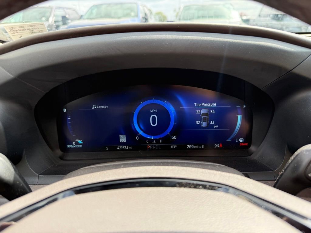 Used 2022 Ford Explorer Platinum w/ Equipment Group 601A image 12