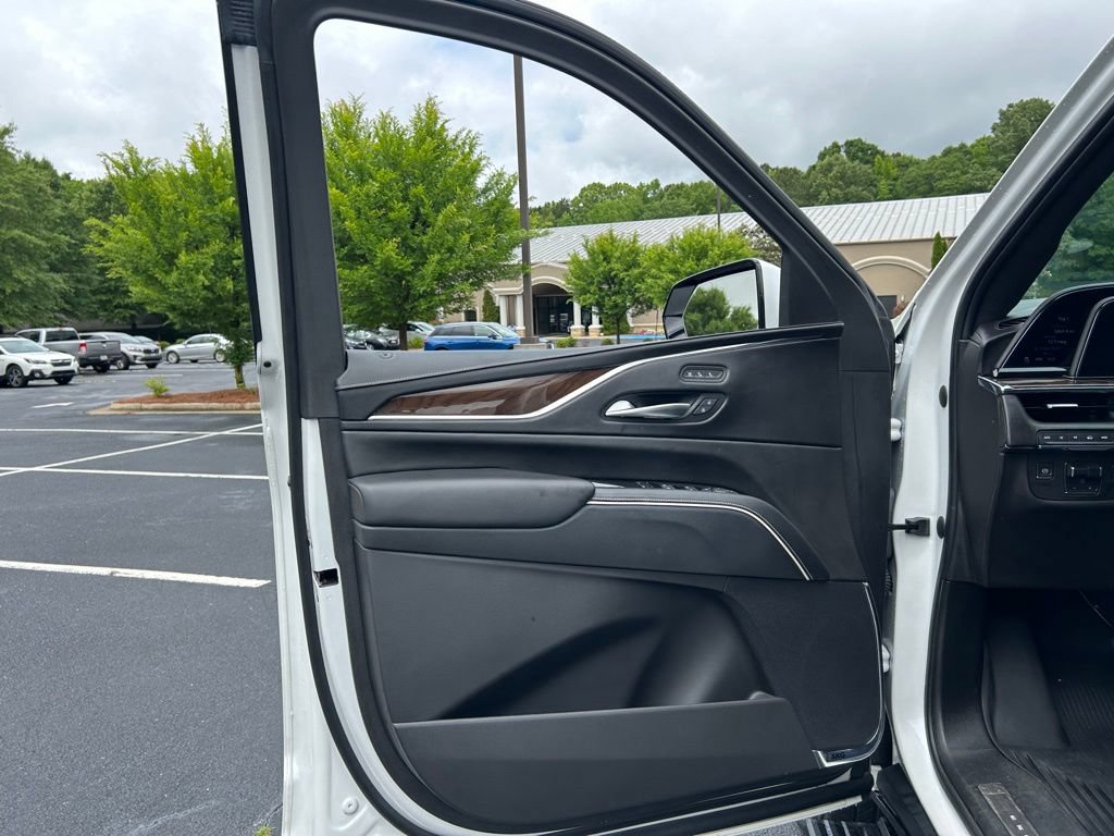 Used 2023 Cadillac Escalade ESV Sport Platinum w/ LPO, ONYX Package AWD/4WD image 62