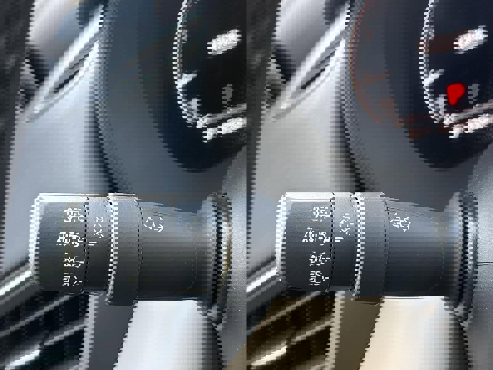 Certified 2025 Acura TLX w/ Technology Package image 21