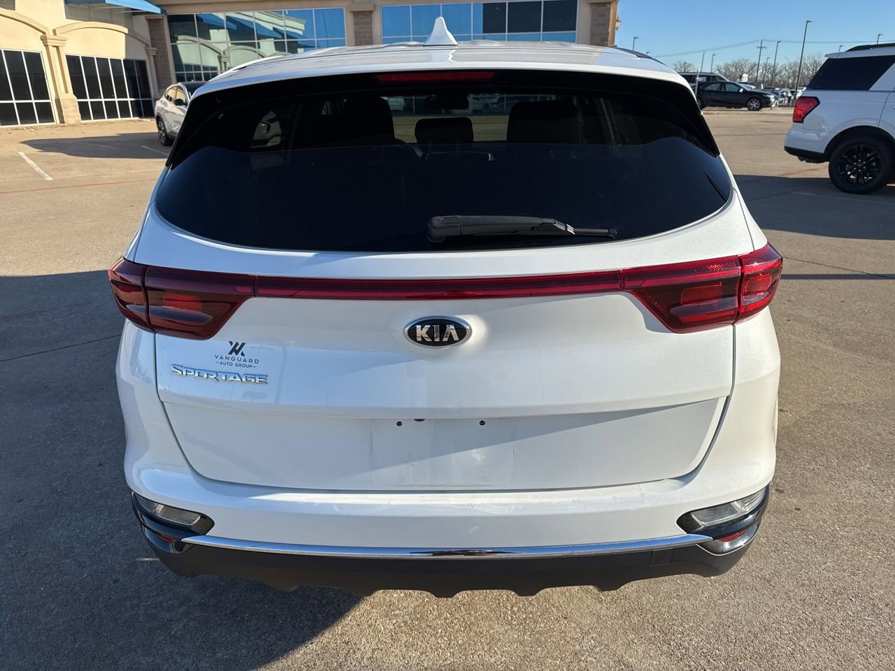 Used 2022 Kia Sportage LX image 8