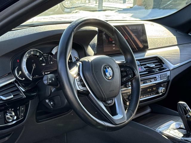 Used 2017 BMW 540i xDrive image 28