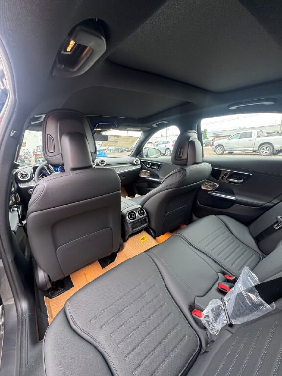 New 2026 Mercedes-Benz C 300 4MATIC Sedan image 17