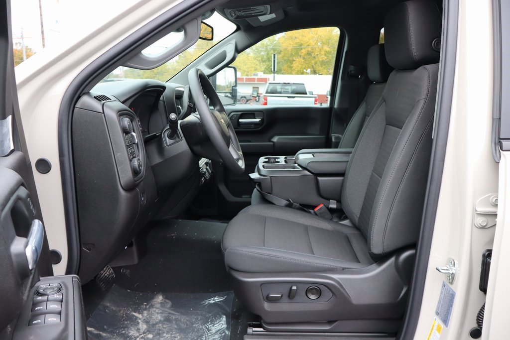 New 2026 Chevrolet Silverado 2500 Custom w/ Custom Value Package image 5