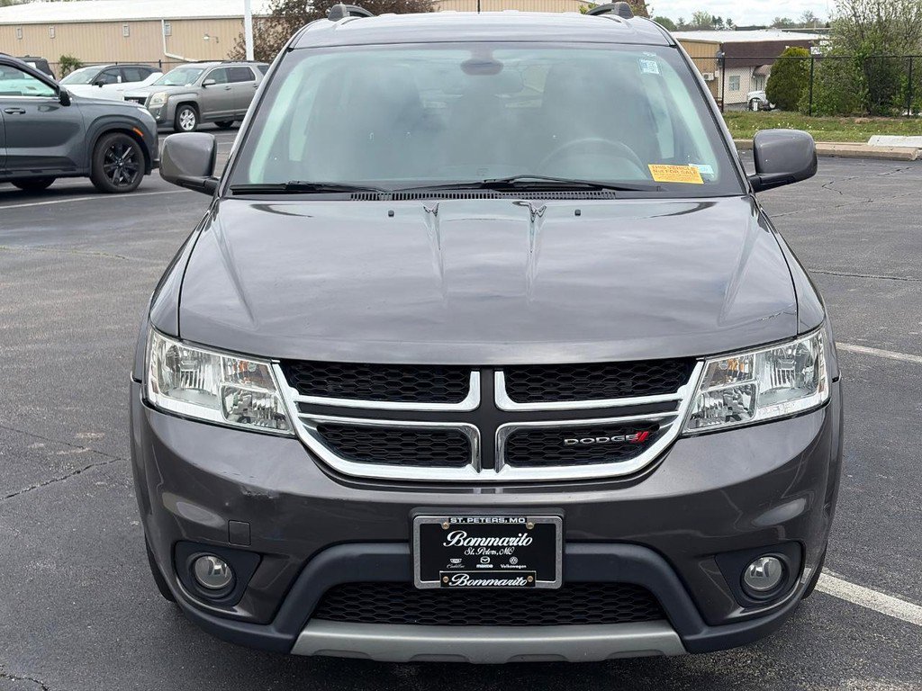Used 2018 Dodge Journey SXT w/ Connectivity Group image 2