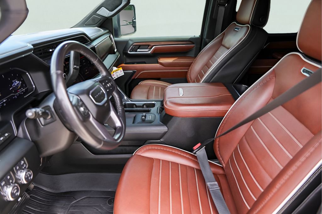 Used 2024 GMC Sierra 2500 Denali Ultimate AWD/4WD image 12