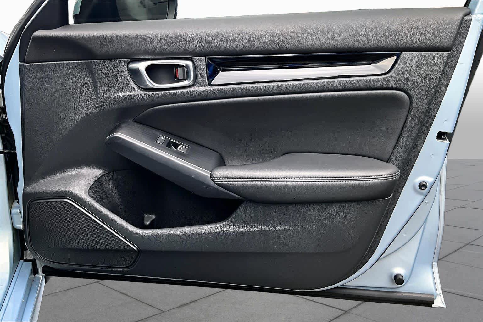 Used 2022 Honda Civic Touring image 23