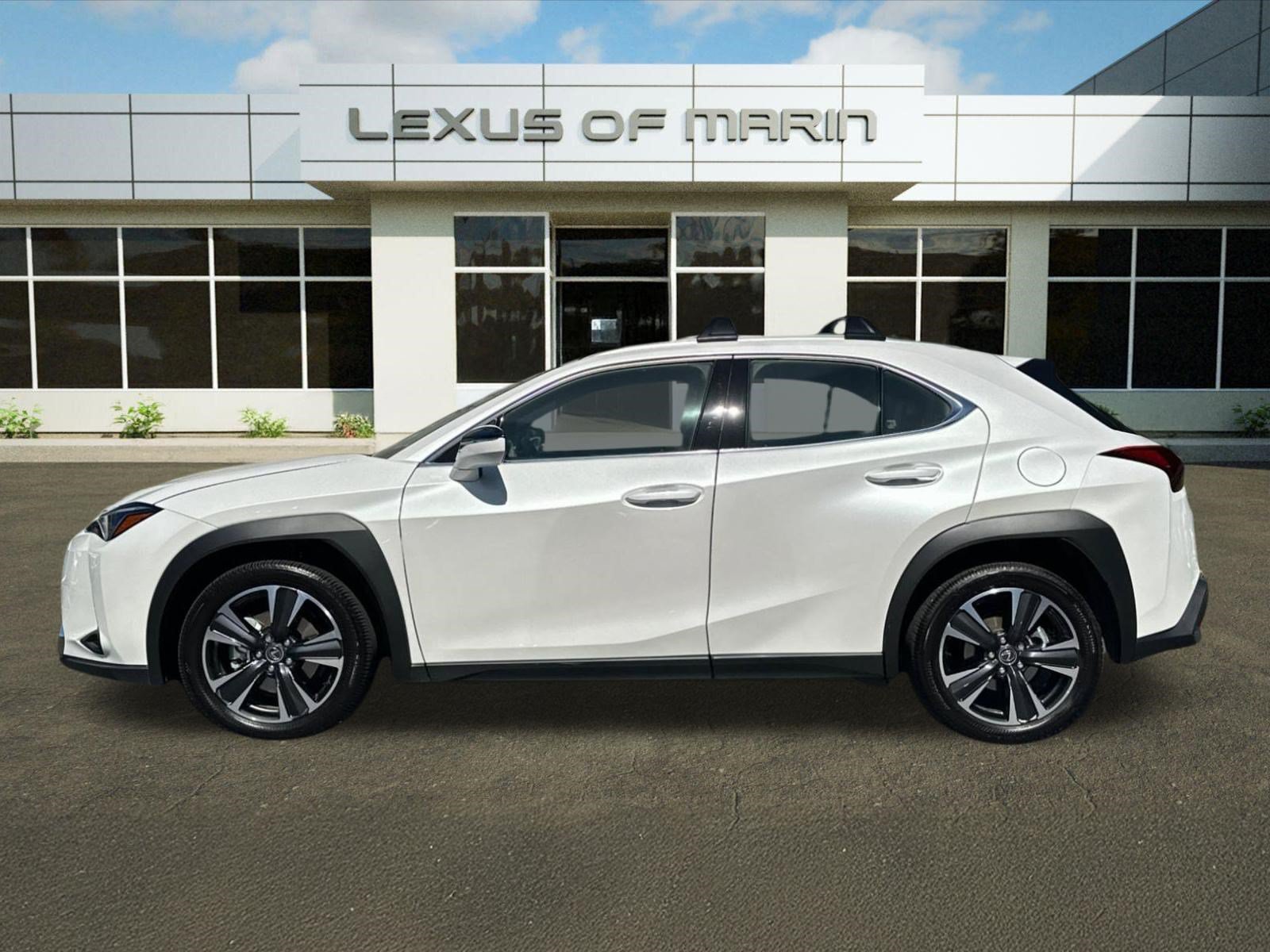 Used 2025 Lexus UX 300h FWD w/ Accessory Package (Z2) image 2