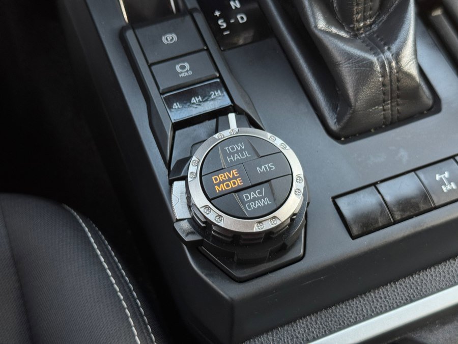 Used 2024 Toyota Tacoma TRD Off-Road AWD/4WD image 63