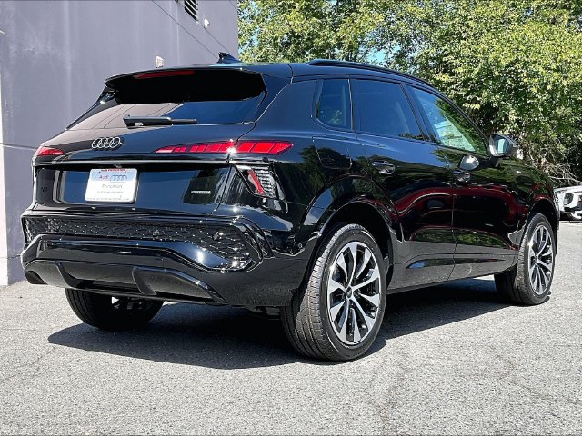 New 2026 Audi Q3 quattro 2.0T AWD/4WD image 2