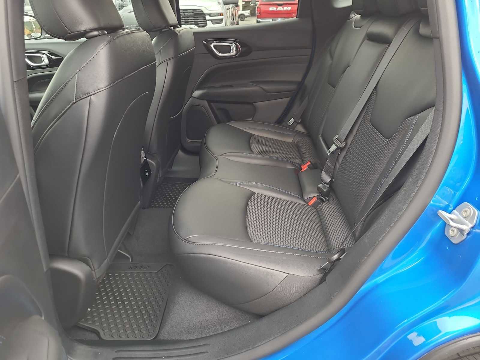 New 2026 Jeep Compass Latitude image 21