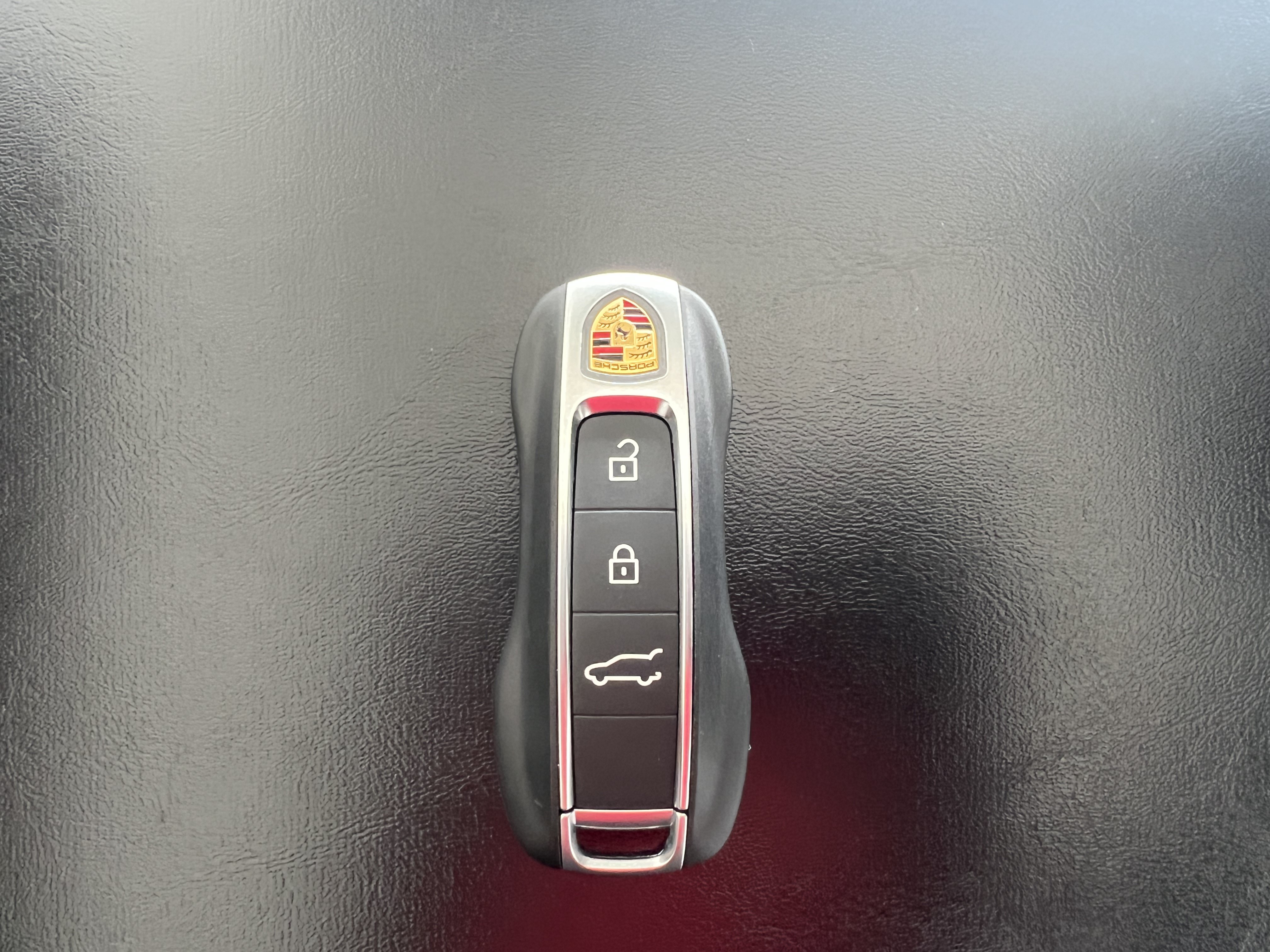 Certified 2026 Porsche Cayenne AWD/4WD image 25