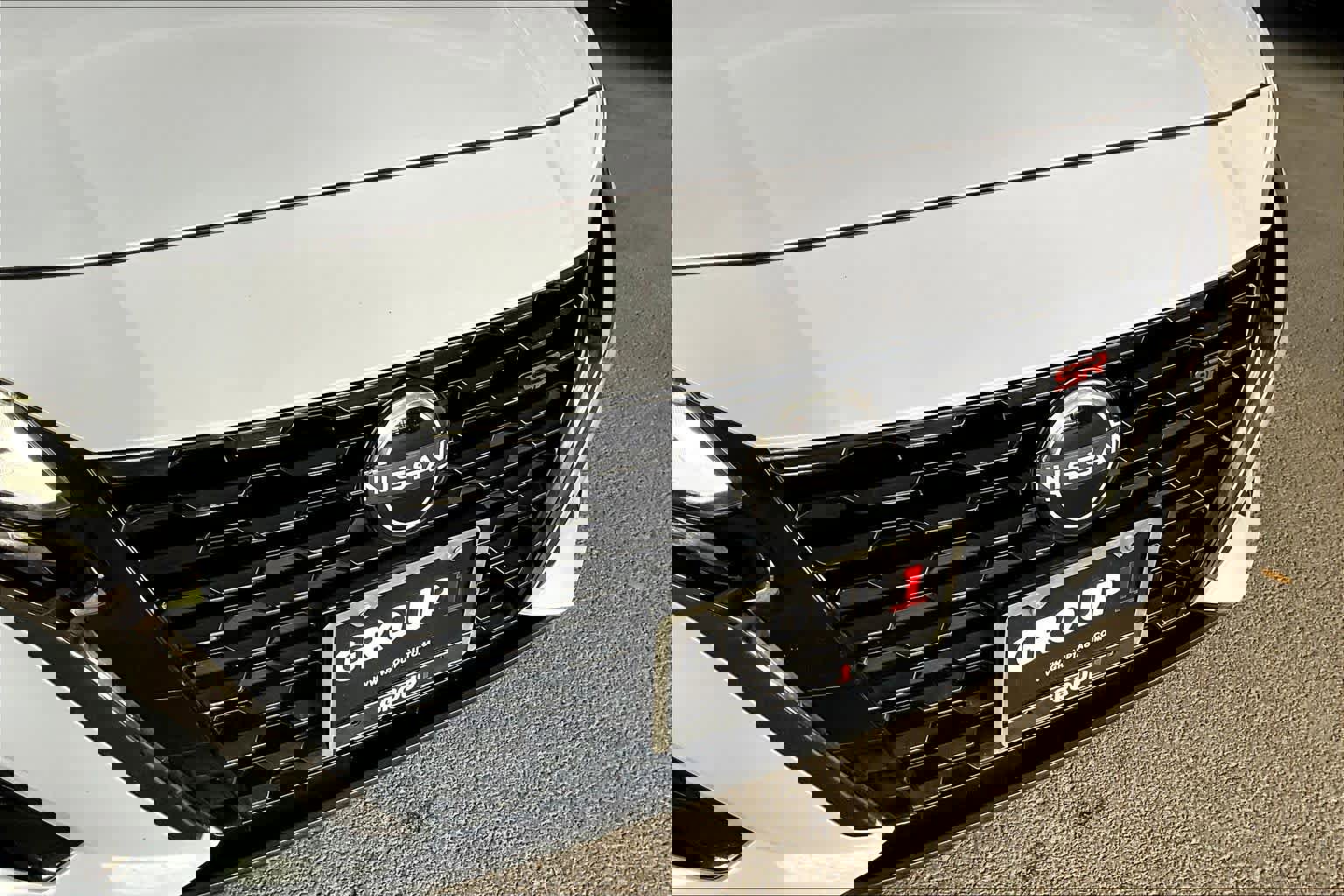 Used 2023 Nissan Altima 2.5 SR w/ SR Premium Package image 29