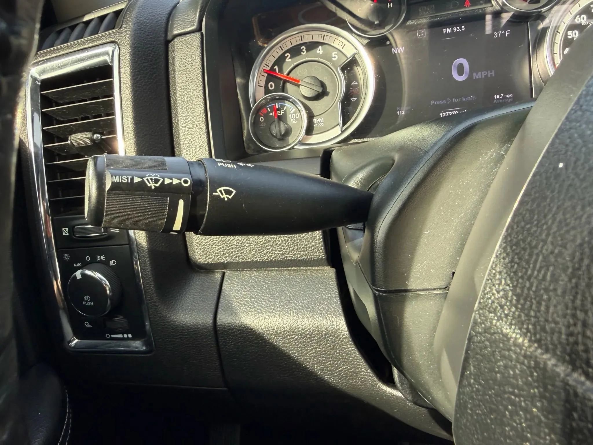 Used 2017 RAM 1500 Laramie image 22