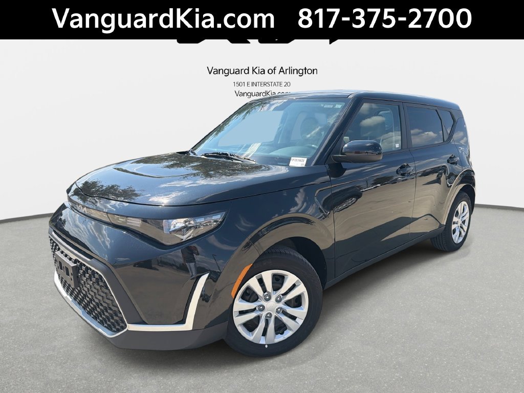 Certified 2023 Kia Soul LX FWD image 1