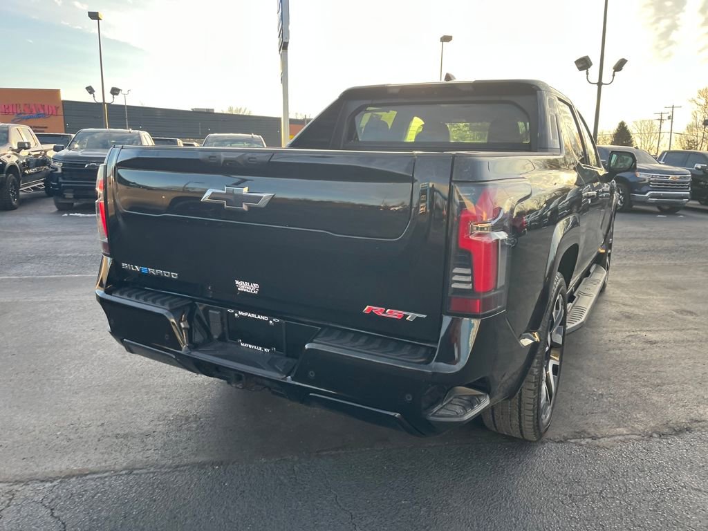 Used 2025 Chevrolet Silverado EV RST image 5