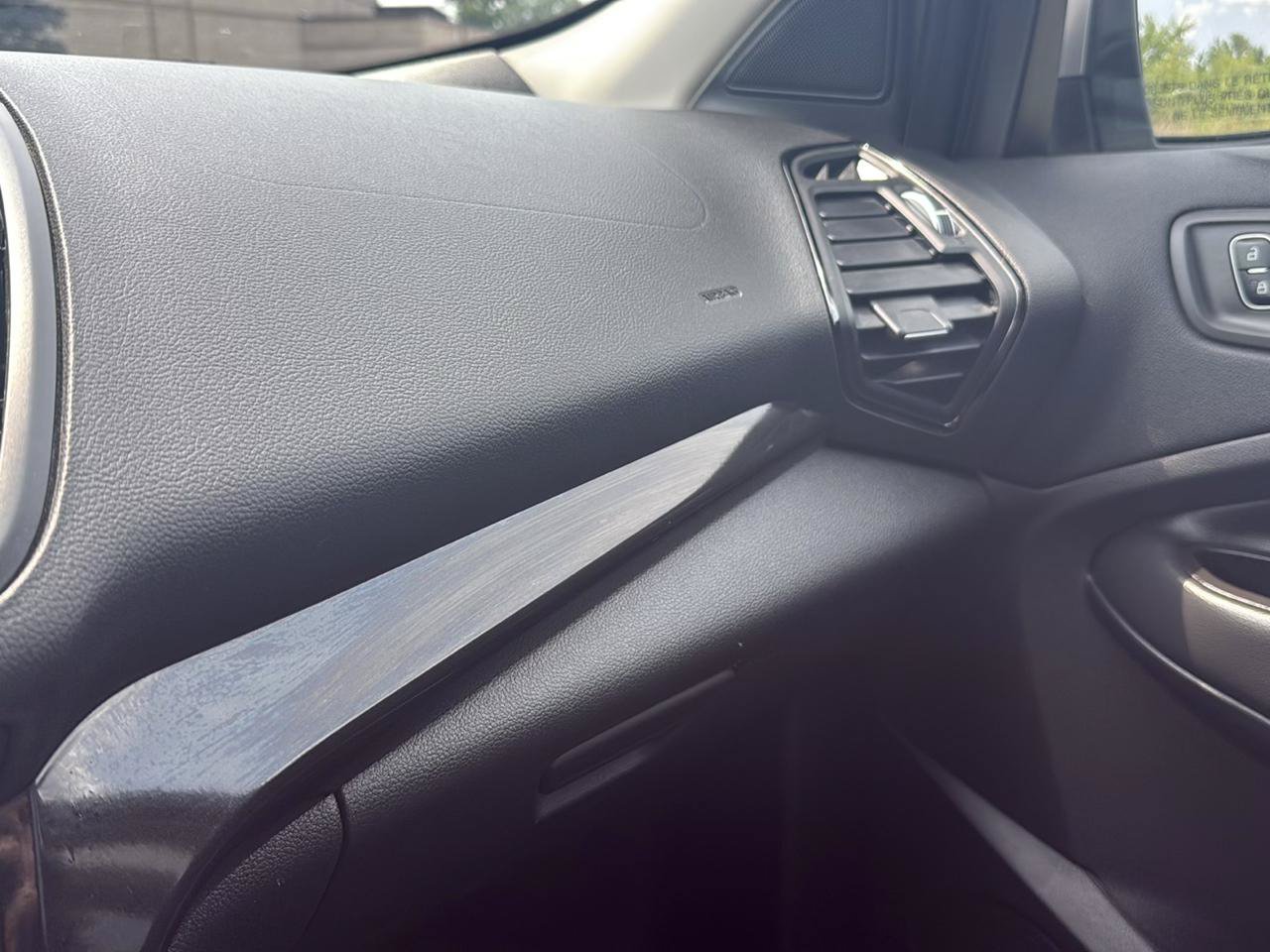 Used 2017 Ford Escape Titanium w/ Canadian Touring Package FWD image 21