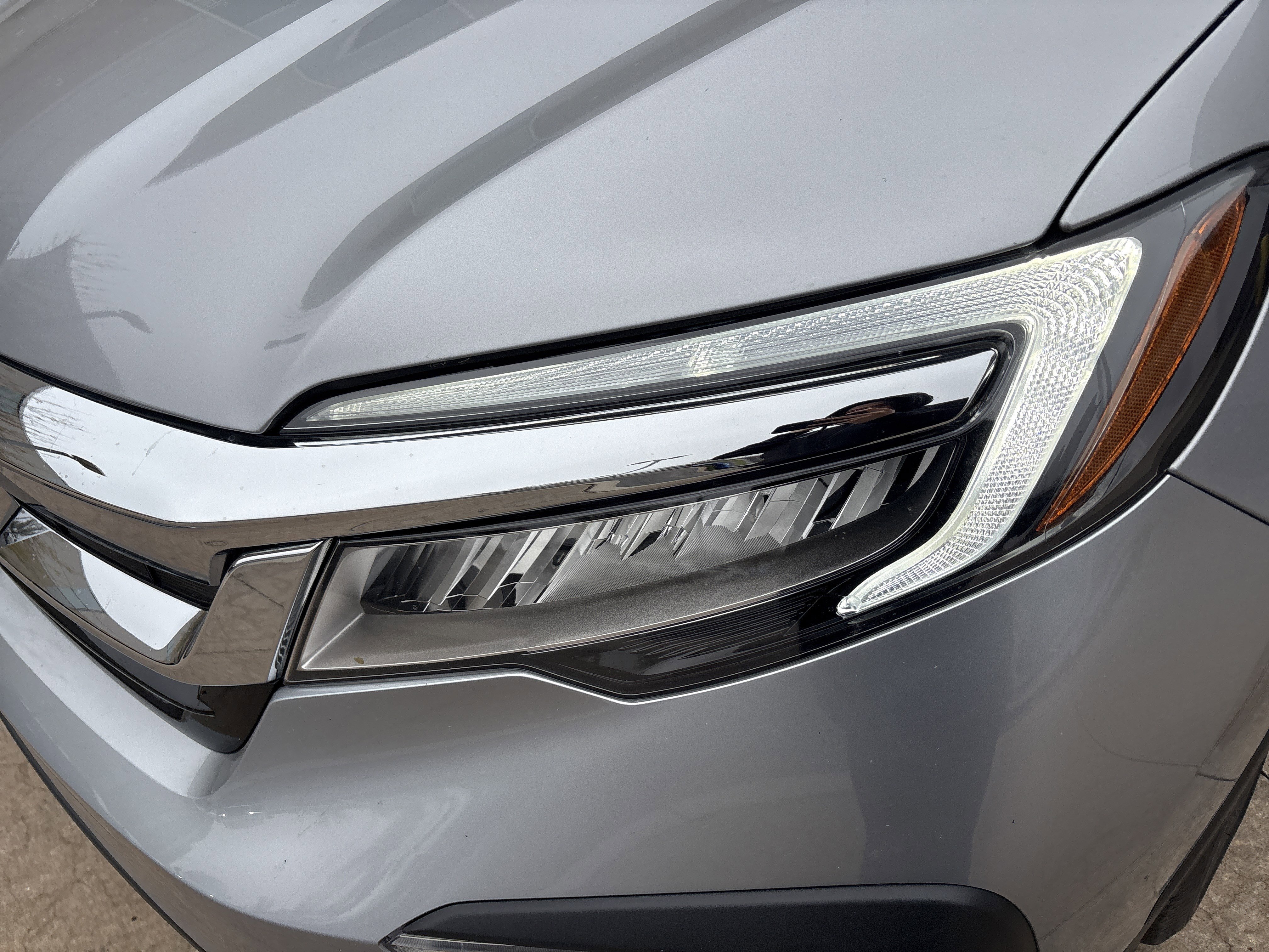 Used 2021 Honda Pilot Touring image 6