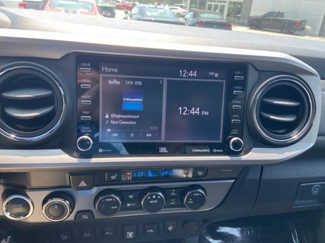 Used 2020 Toyota Tacoma Limited image 17