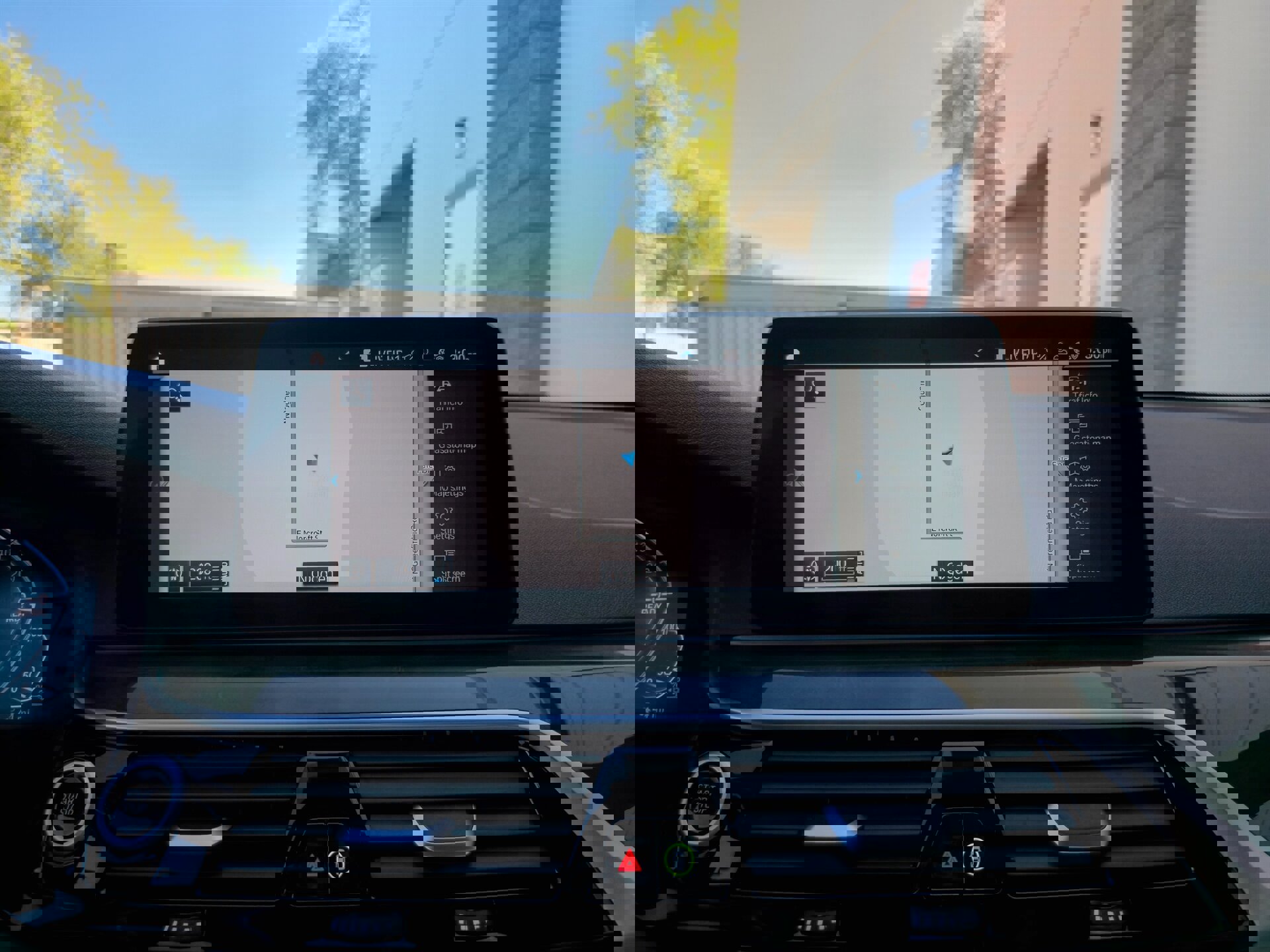 Used 2021 BMW 530e w/ Parking Assistance Package image 20