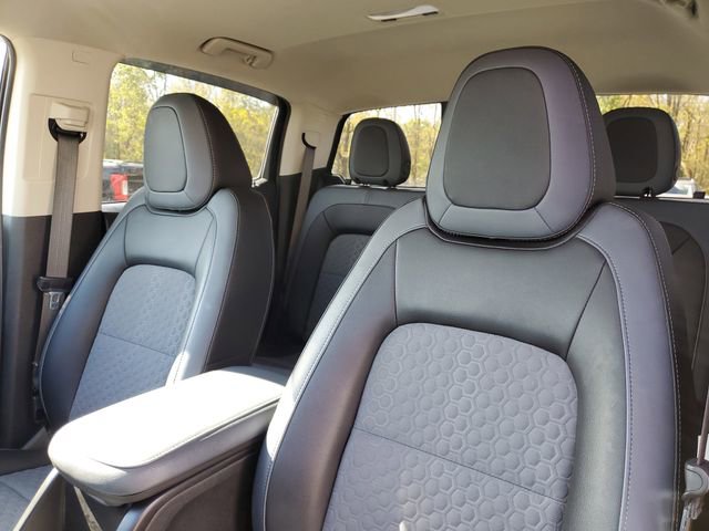 Used 2022 Chevrolet Colorado Z71 w/ Z71 Midnight Edition image 13