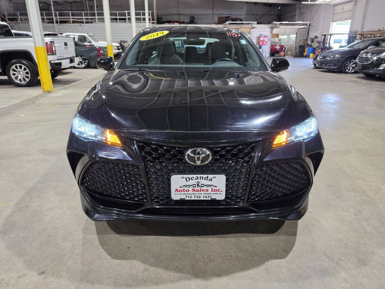 Used 2019 Toyota Avalon XSE w/ All Weather Liner Package FWD image 18