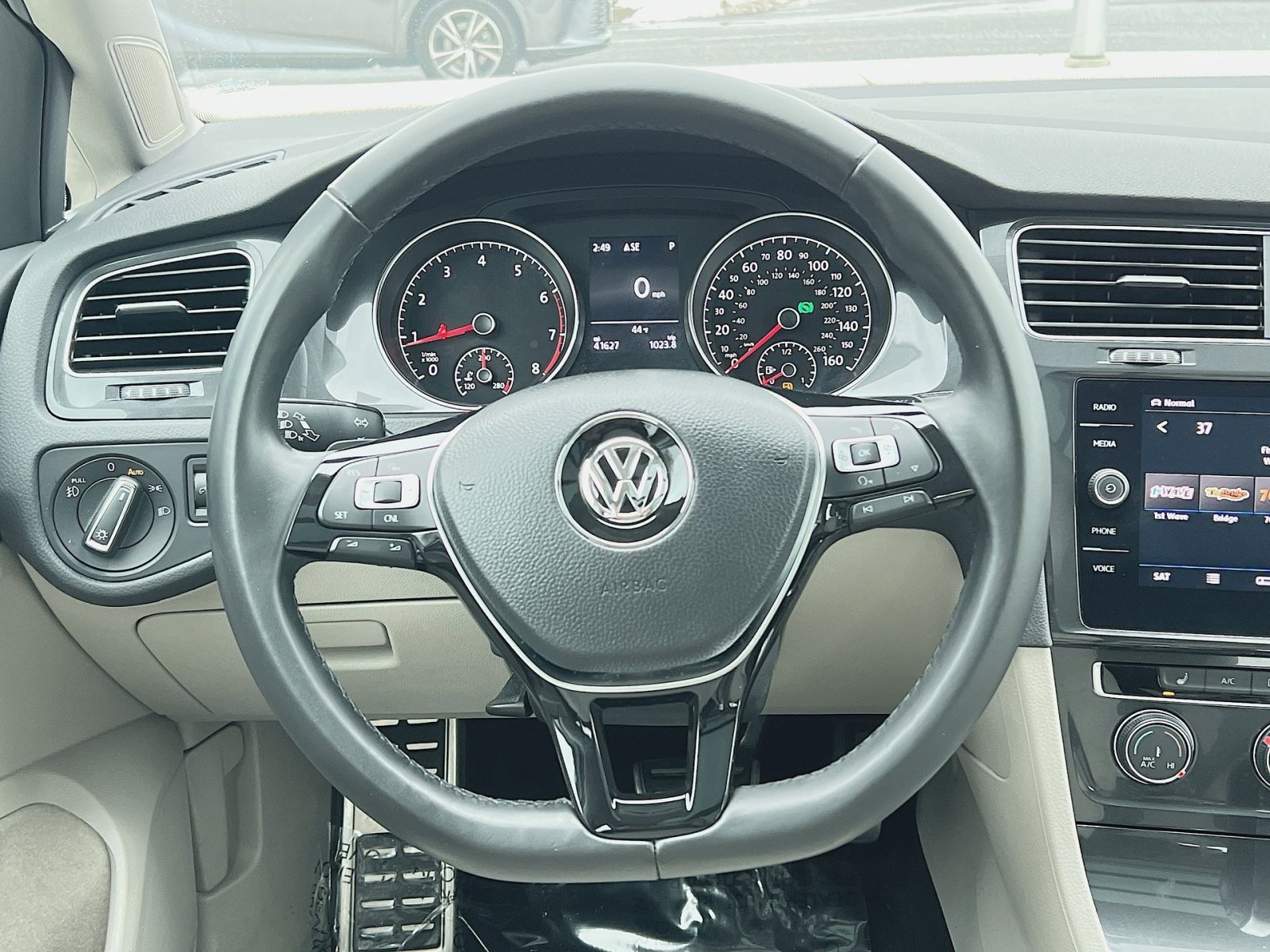 Used 2018 Volkswagen Golf Alltrack SE image 16