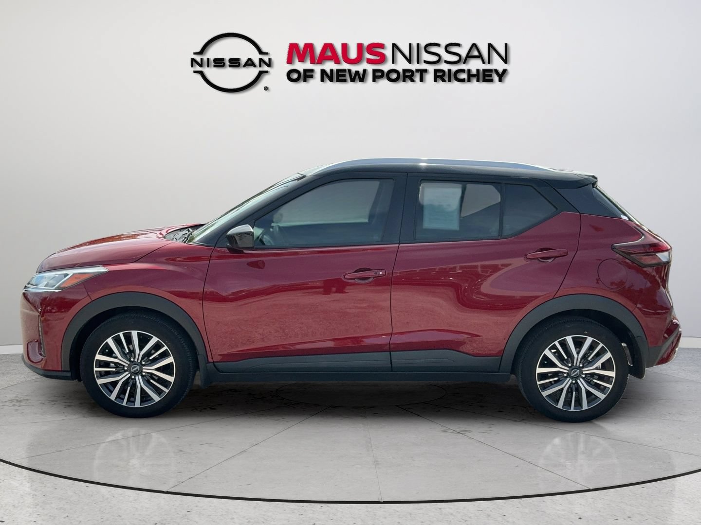 Certified 2024 Nissan Kicks SV FWD image 5