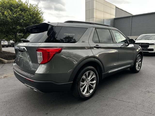 Certified 2022 Ford Explorer XLT w/ Equipment Group 202A AWD/4WD image 5