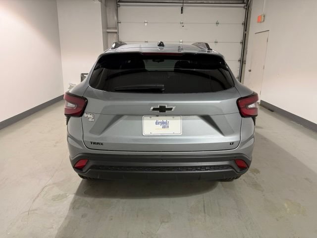 New 2026 Chevrolet Trax LT w/ Driver Confidence Package FWD image 6