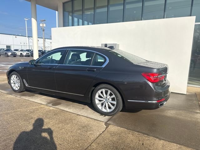 Used 2019 BMW 740i xDrive w/ Executive Package image 4