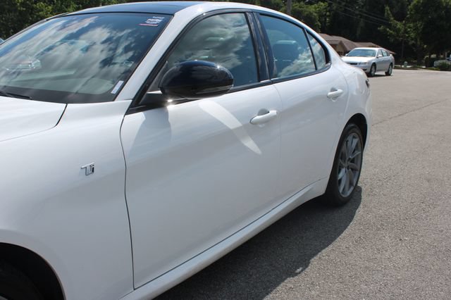 Used 2024 Alfa Romeo Giulia Ti w/ Active Assist Plus Package AWD/4WD image 45