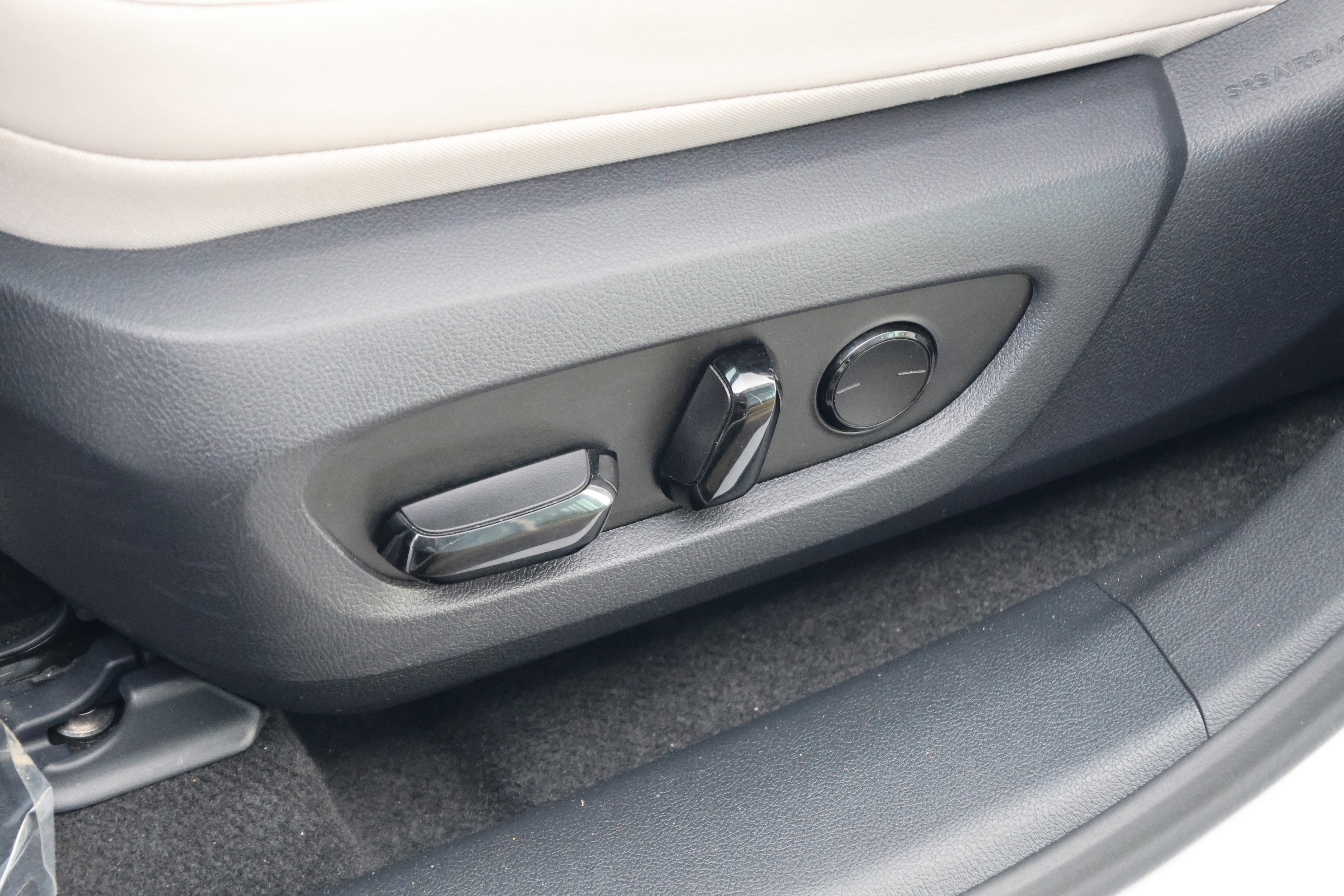 Certified 2024 Lexus RX 350 Premium w/ Accessory Package (Z1) image 32