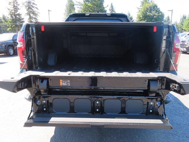 Used 2025 Chevrolet Silverado EV RST AWD/4WD image 8