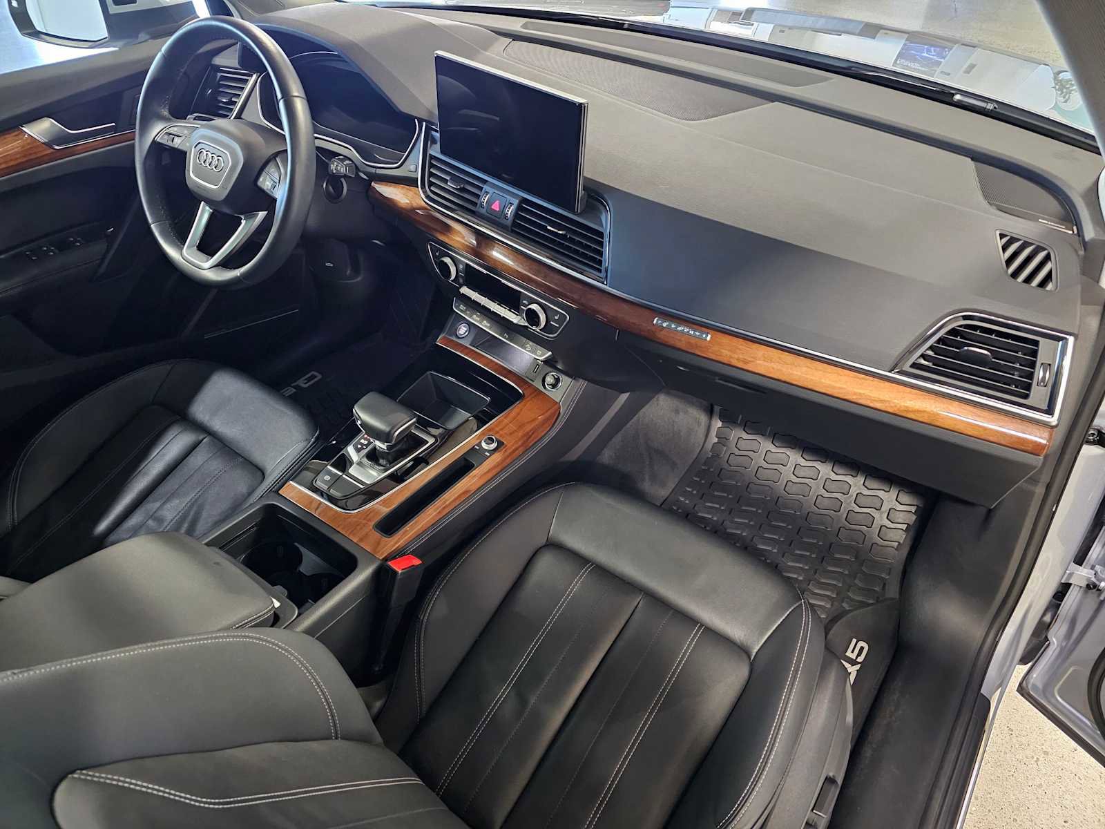 Used 2022 Audi Q5 2.0T Premium Plus image 11