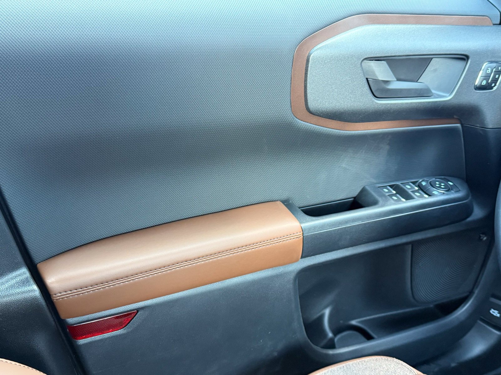 New 2025 Ford Bronco Sport Outer Banks w/ Sasquatch Outer Banks Package AWD/4WD image 33