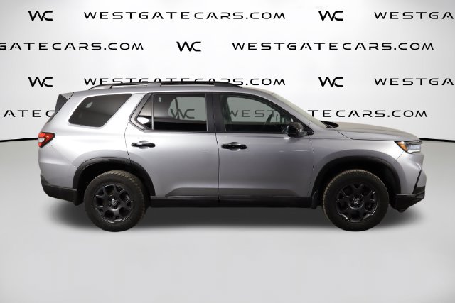 Used 2025 Honda Pilot TrailSport image 48