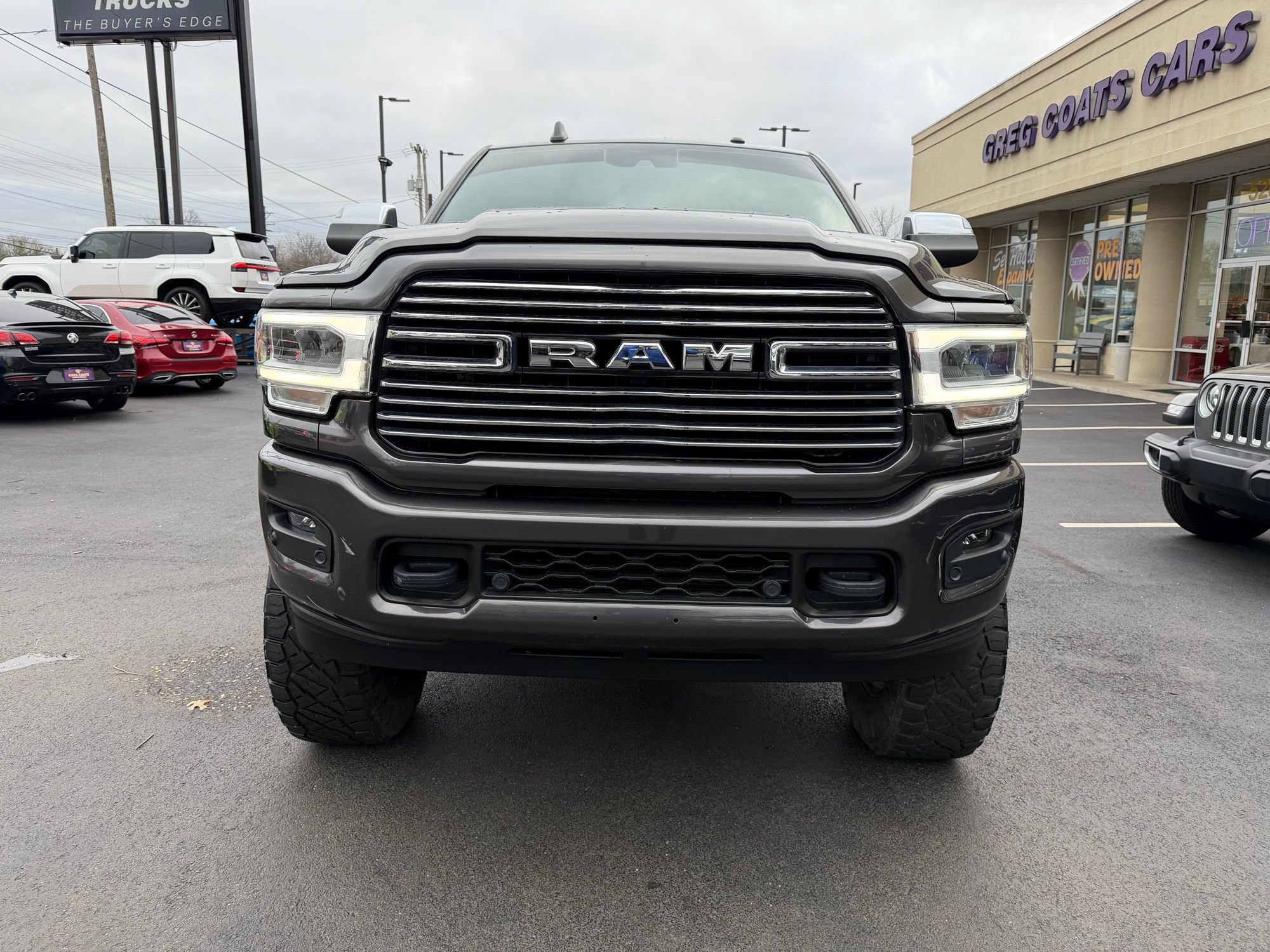 Used 2022 RAM 3500 Laramie AWD/4WD image 2