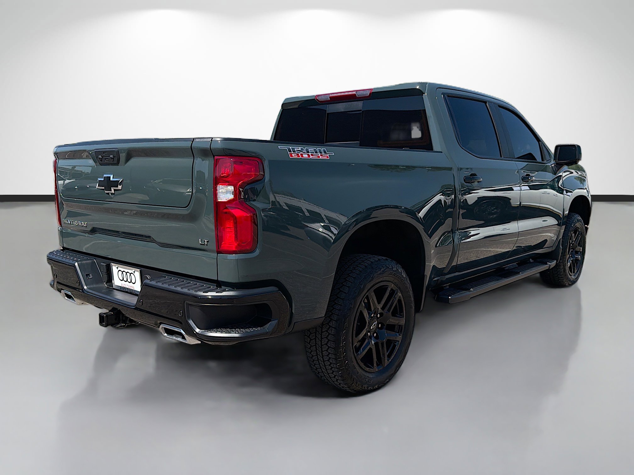 Used 2026 Chevrolet Silverado 1500 LT Trail Boss w/ LT Trail Boss Premium Package image 3