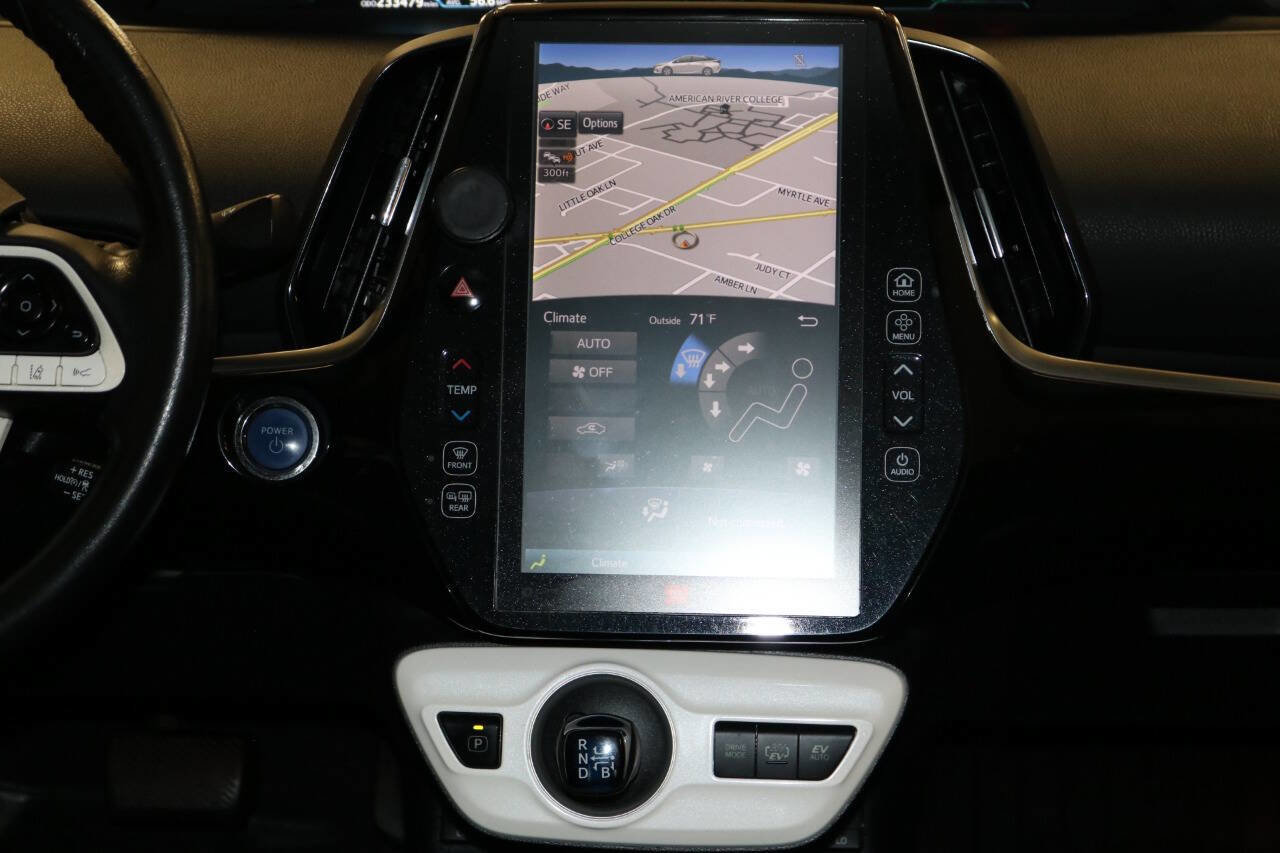 Used 2017 Toyota Prius Prime Advanced image 45
