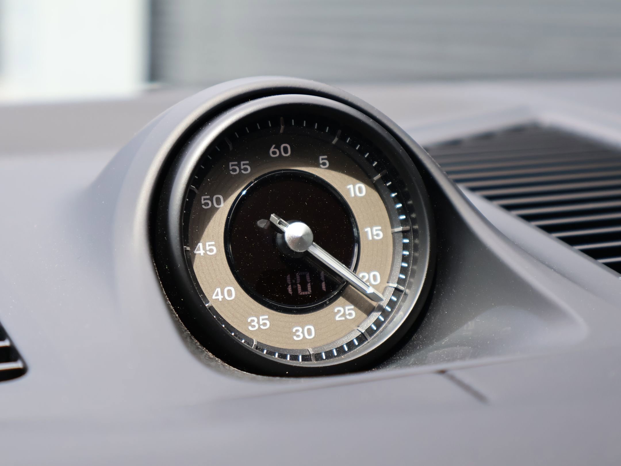 Used 2025 Porsche Cayenne Turbo image 21