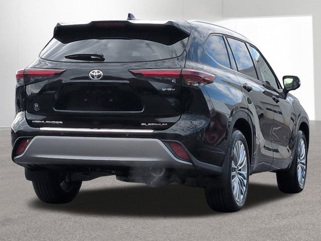Certified 2026 Toyota Highlander Platinum AWD/4WD image 5