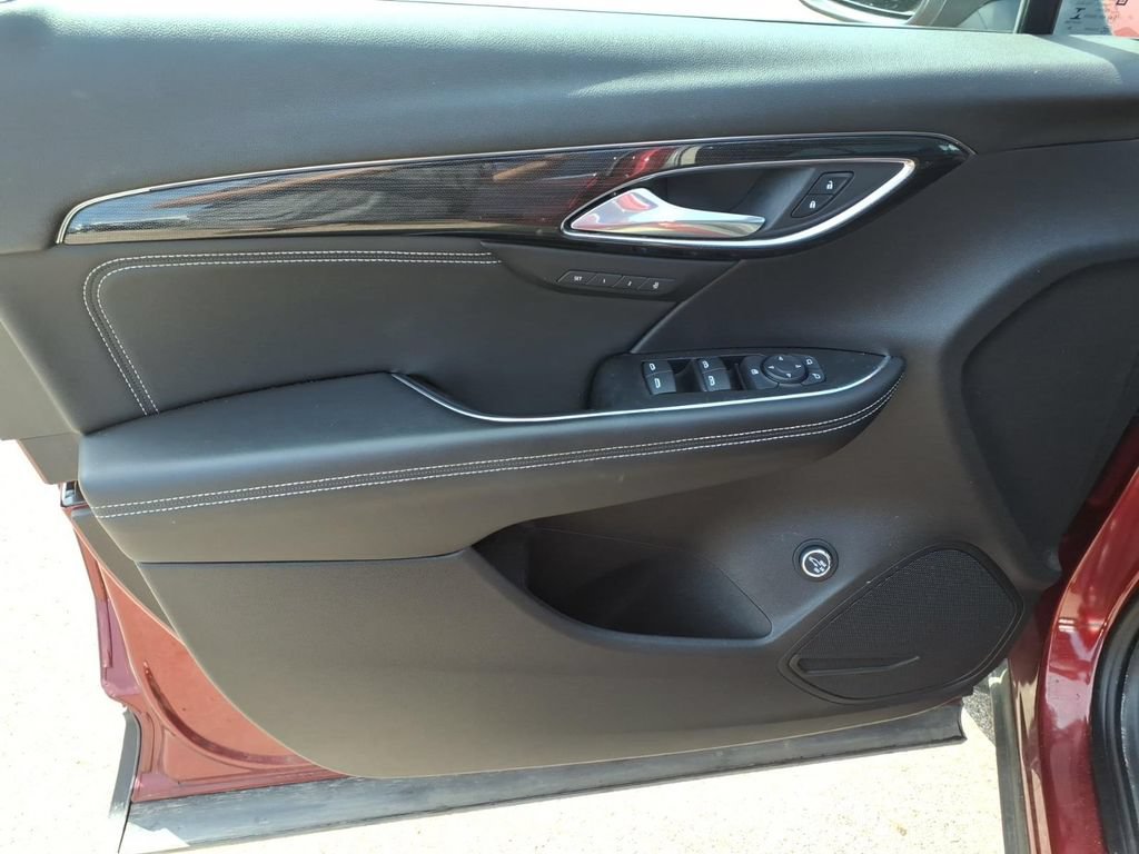 Used 2023 Buick Envision Essence AWD/4WD image 11