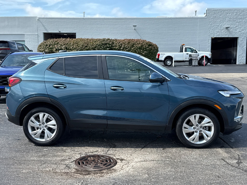 Certified 2024 Buick Encore GX Preferred FWD image 7